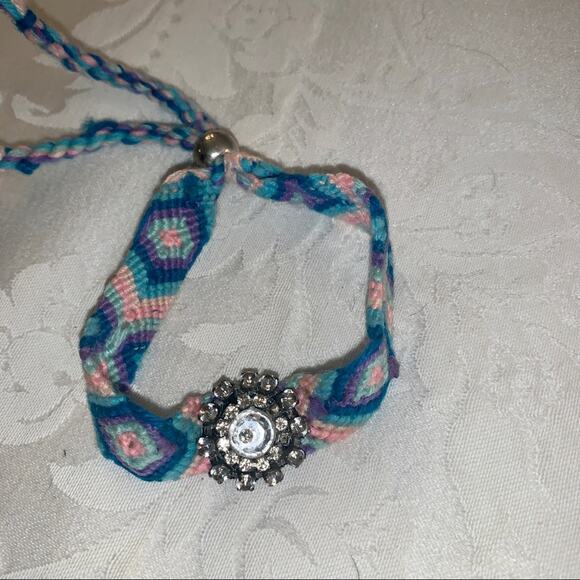 NWT WOVEN FRIENDSHIP BRACELET W/ JEWEL ACCENT - Picture 1 of 8